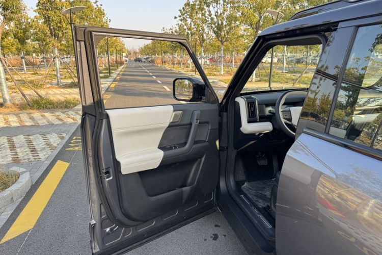 Used iCAR 03T 2024 520km Two-Wheel Drive Long-Range Version