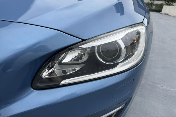 Used Volvo V60 2015 T5 Zhiyi Edition