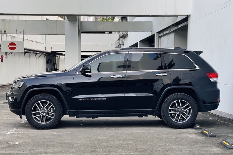 Used Jeep Grand Cherokee 2020 3.0L Professional Navigation Edition