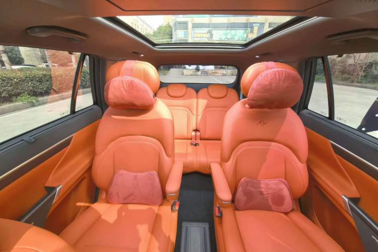 Used Dongfeng eπ eπ008 2024 636Max All-Electric Version 6 Seats Interior 5