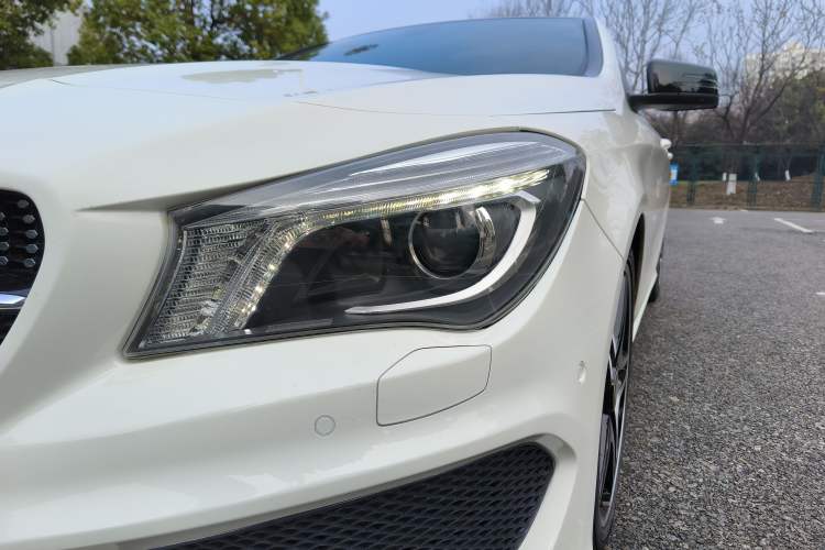 Used Mercedes-Benz CLA 2014 CLA 260 4MATIC
