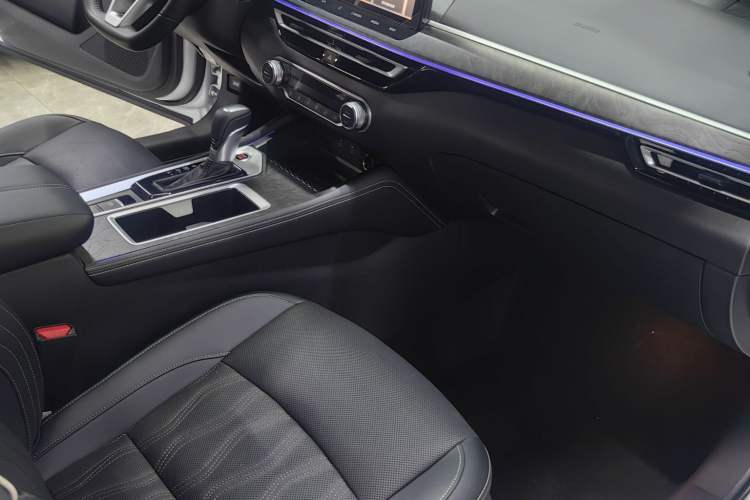 Used Nissan Teana 2022 2.0L XL-Upr Enjoyment Edition Audio And AC Panel