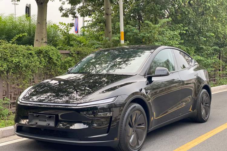 Used Tesla Model Y 2026 Facelifted Long-Range Rear-Drive Model