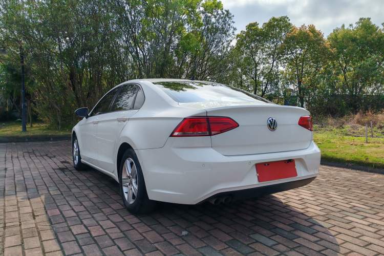 Used Volkswagen Lamando 2017 230TSI DSG Fashion Edition
