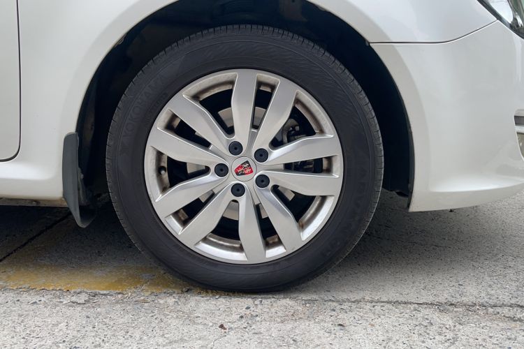 Used Roewe 350 2015 1.5L Automatic Luxury Sunroof Edition