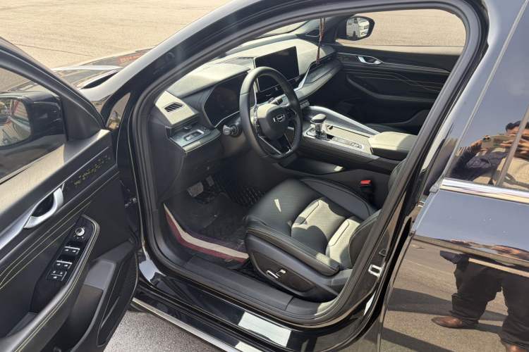 Used Geely Auto Preface 2023 1.5TD Kunlun Edition Left Front Seat