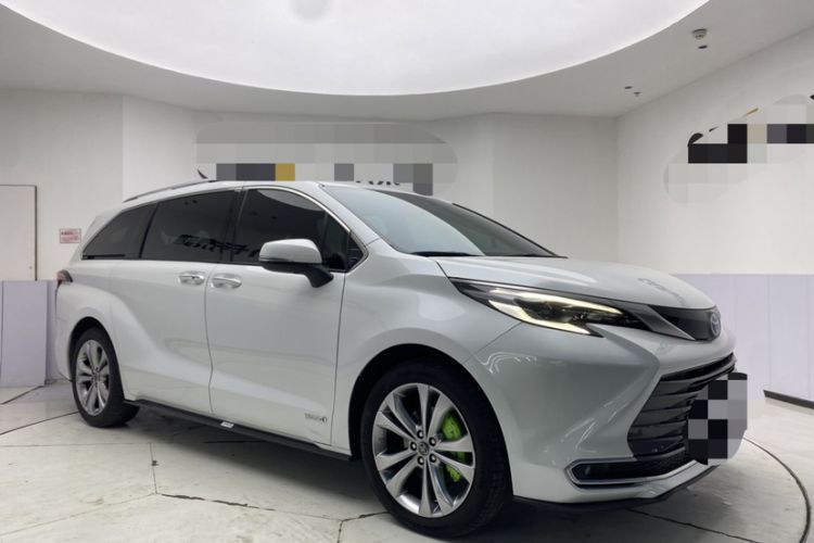 Used Toyota Sienna 2021 2.5L Hybrid Ultimate Edition
