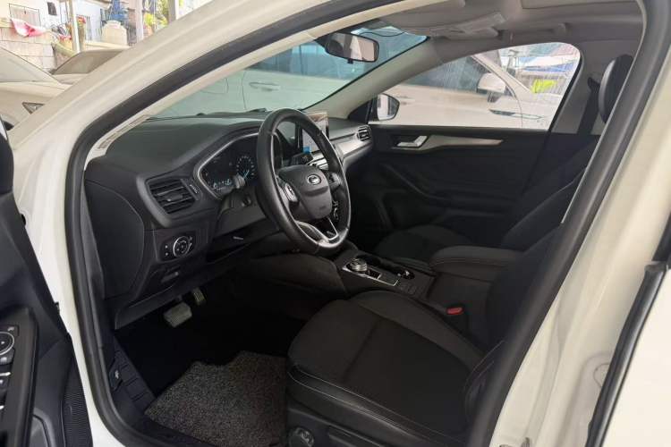 Used Ford Focus 2020 Sedan EcoBoost 180 Automatic Trend Edition