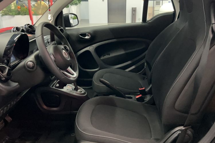 Used smart fortwo 2018 0.9T 66kW Hardtop Pioneer Edition China V Emission Standard Interior 2