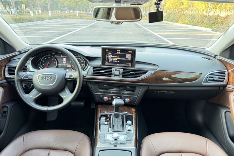 Used Audi A6L 2014 30 FSI Comfort Model Interior 13