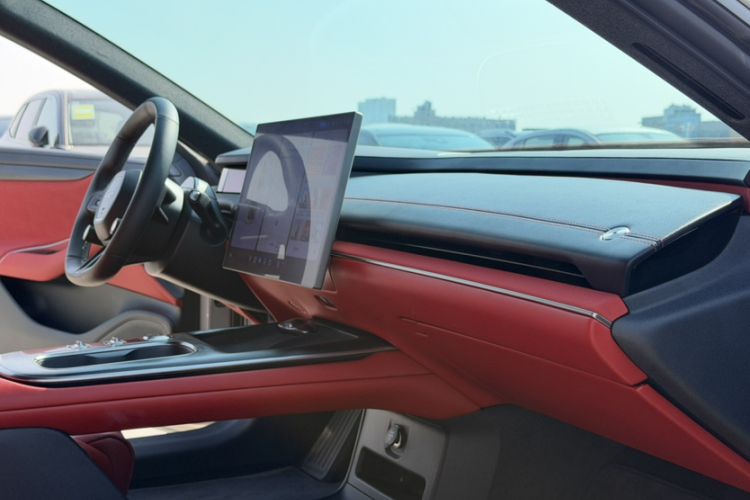 Used Xiaomi Auto SU7 2024 Rear-Drive Long-Range Intelligent Driving Version
