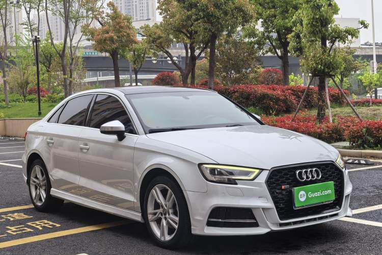 Used Audi A3 2020 Limousine 35 TFSI Fashion Edition China VI Emission Standard