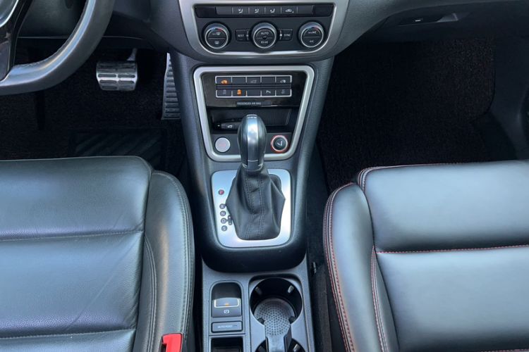 Used Volkswagen Sharan 2018 Revised Version 380TSI Comfort Edition 7-Seater
