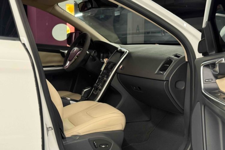 Used Volvo XC60 2014 T5 Zhiyi Edition
