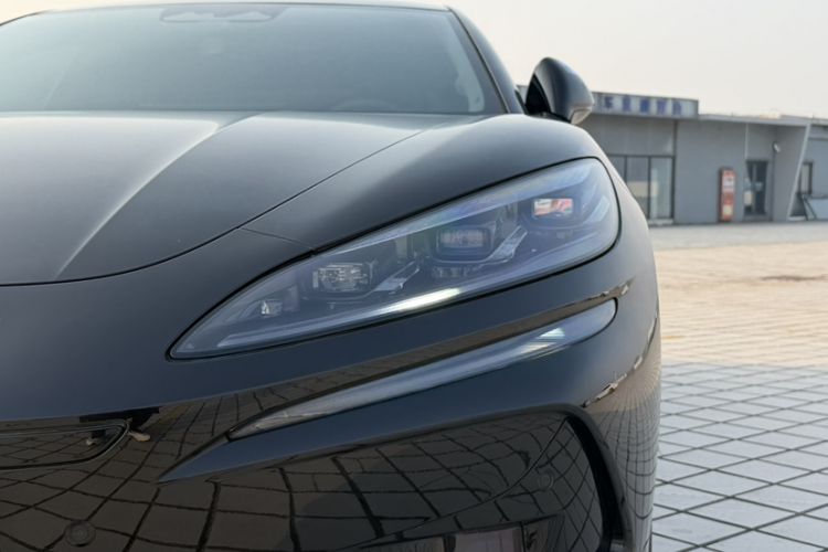 Used Denza Z9 2024 1100 km Four-Wheel Drive Pro Version