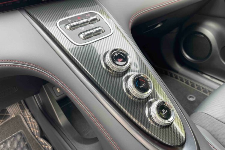 Used ORA Lightning Cat 2024 Dark Night Edition 555km Prestige Version Interior 4