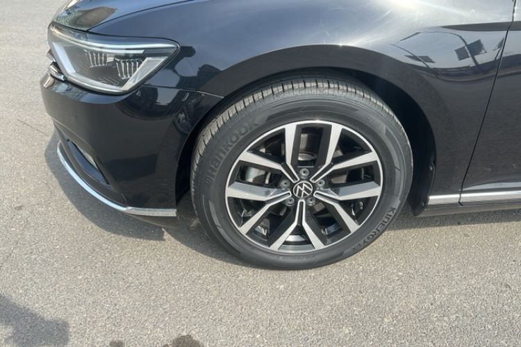 Used Volkswagen Magotan 2020 330TSI DSG Leading Model Exterior 2