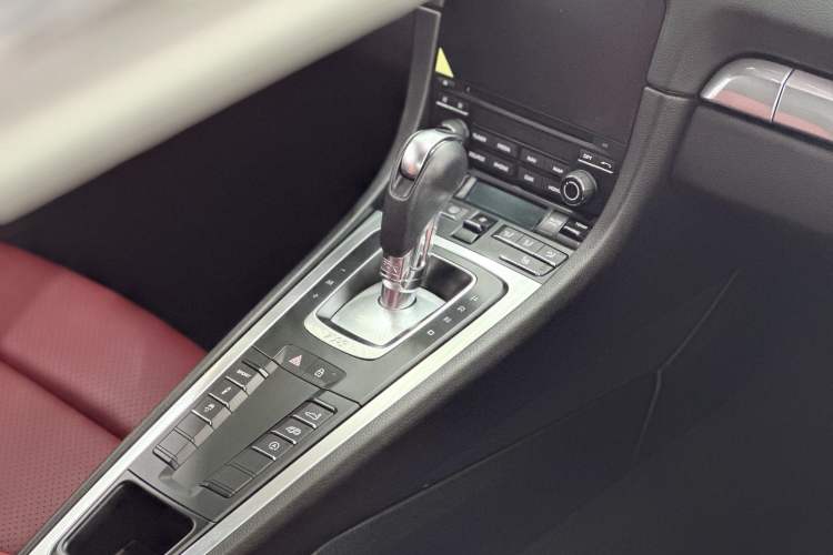 Used Porsche 718 2020 Cayman 2.0T Audio And AC Panel