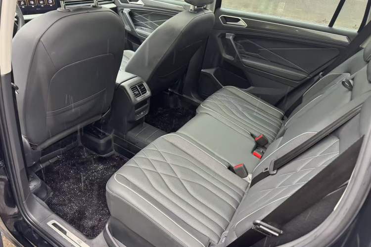 Used Volkswagen Tiguan L 2024 330TSI Automatic Two-Wheel Drive R-Line Enhanced Edition