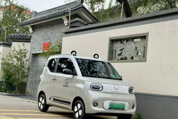 Used Wuling Hongguang MINIEV 2024 3rd Generation 215km Youth Edition