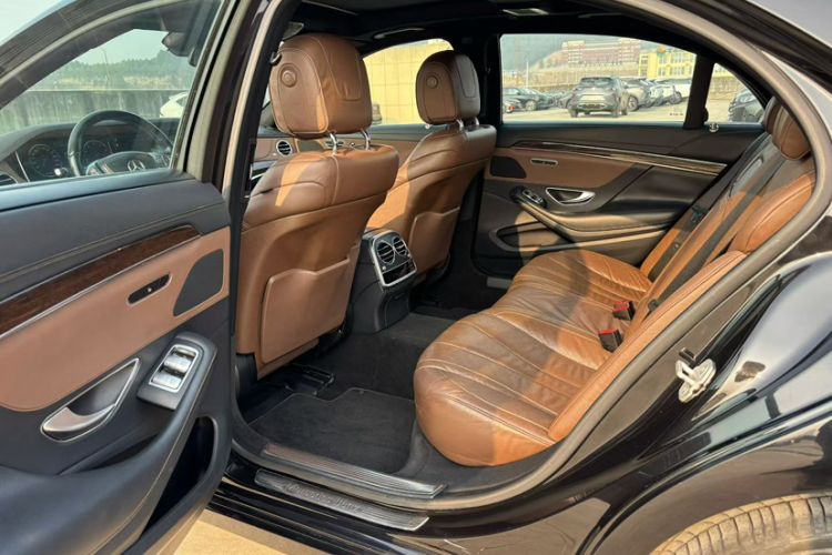 Used Mercedes-Benz S-Class 2014 S 320 L Business Model Interior 2