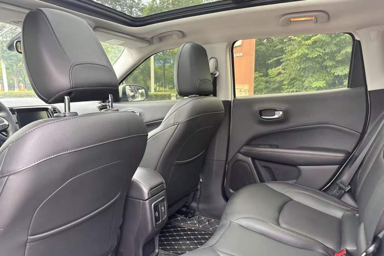 Used Jeep Compass 2019 220T Automatic Family Edition