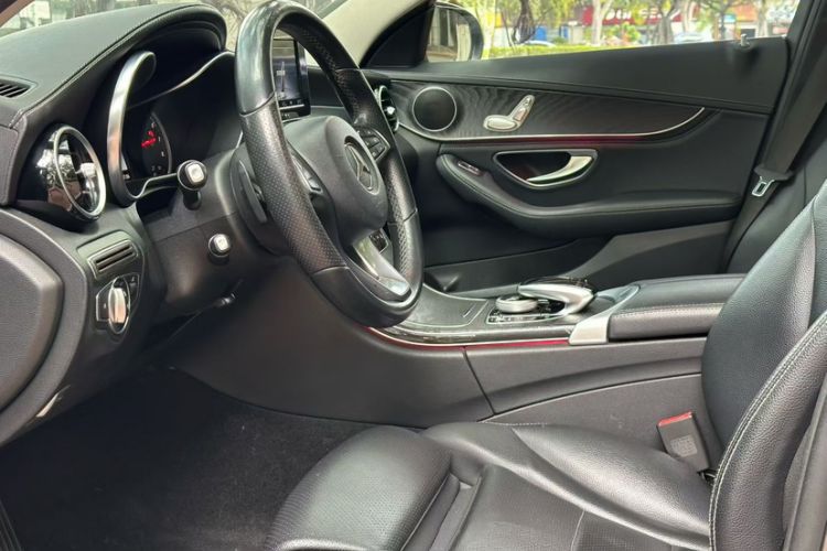 Used Mercedes-Benz C-Class 2018 C 180 L Fashion Edition Sport Version Interior 3