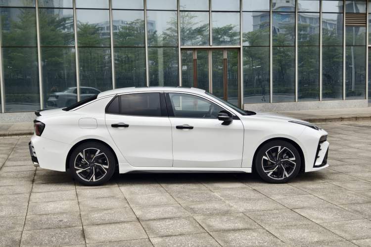 Used Lynk & Co 03 2023 2.0TD DCT H-Power Halo
