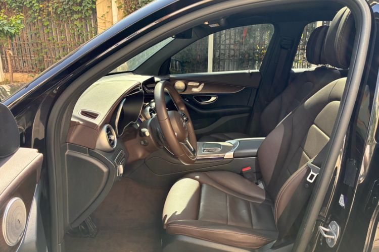 Used Mercedes-Benz GLC 2022 GLC 300 L 4MATIC Dynamic Edition Prestige Model Interior 4