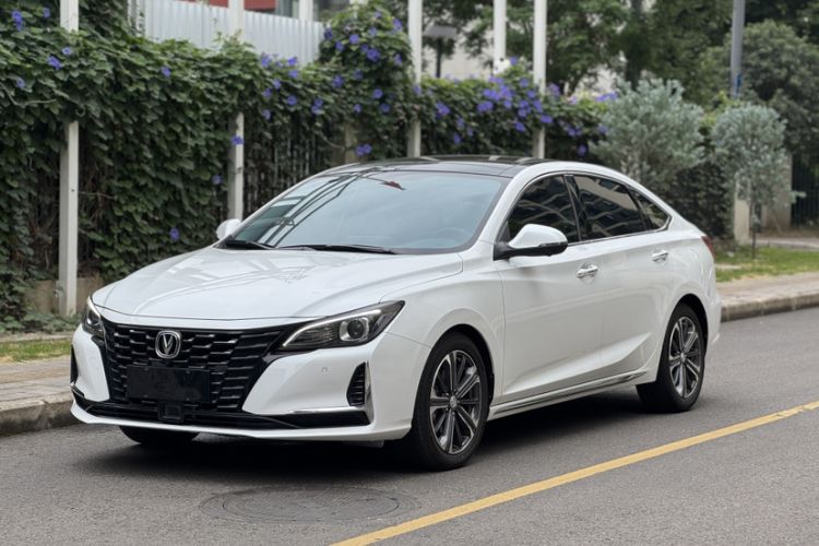 Used CHANGAN Ruicheng CC 2022 Blue Whale Edition 1.5T DCT Prestige Model