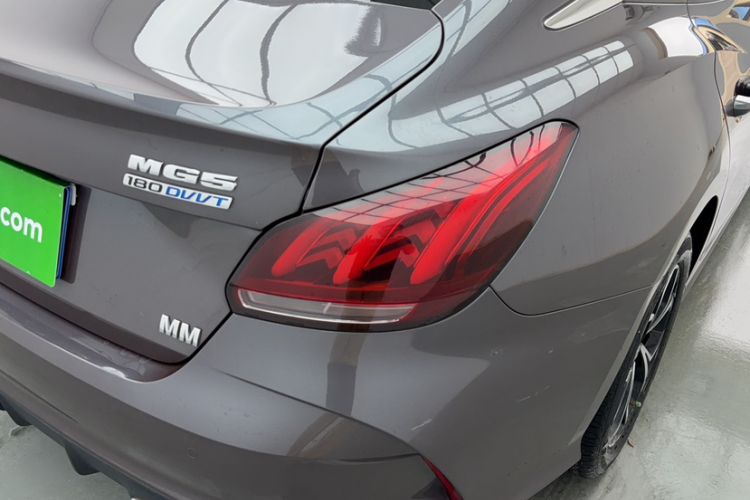 Used MG 5 2021 Revised Version 180 DVVT CVT Youth Luxury Edition