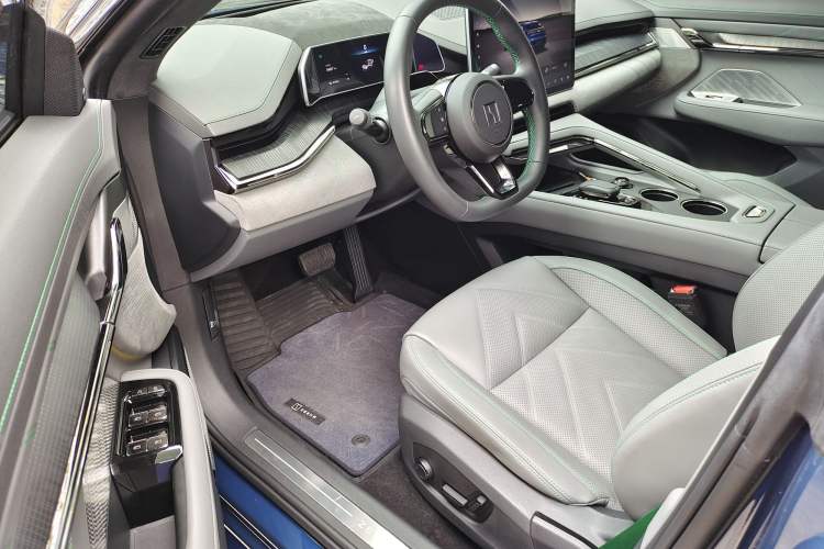 Used Zeekr 001 2023 WE Edition 100 kWh
