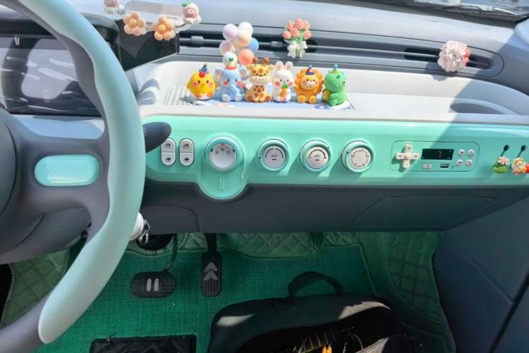 Used Bestune Pony 2024 170km Vitality Horse Interior 3