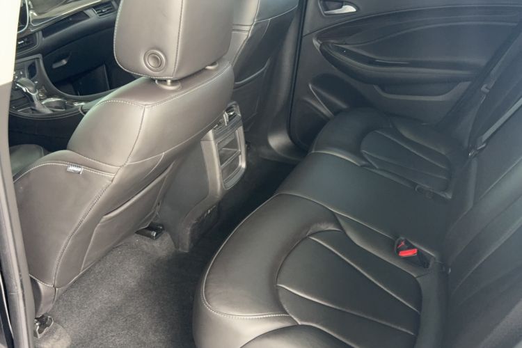 Used Buick Envision 2020 20T Two-Wheel Drive Elite Version Interior 3