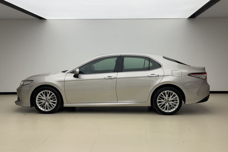 Used Toyota Camry 2019 2.5G Luxury Edition China VI Standard Exterior 2