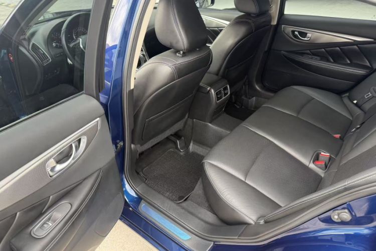 Used Infiniti Q50L 2018 2.0T Enjoyment Version China V Standard Interior 1