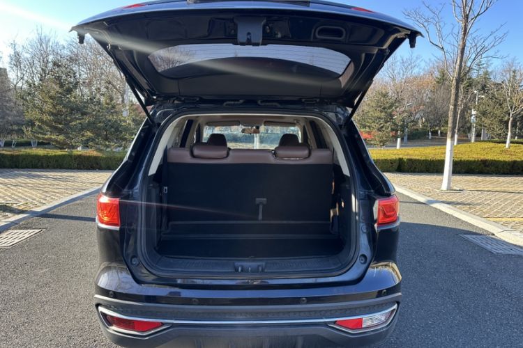 Used Sinotruk VGV U70 2020 1.5T Manual Luxury Edition 7 Seats