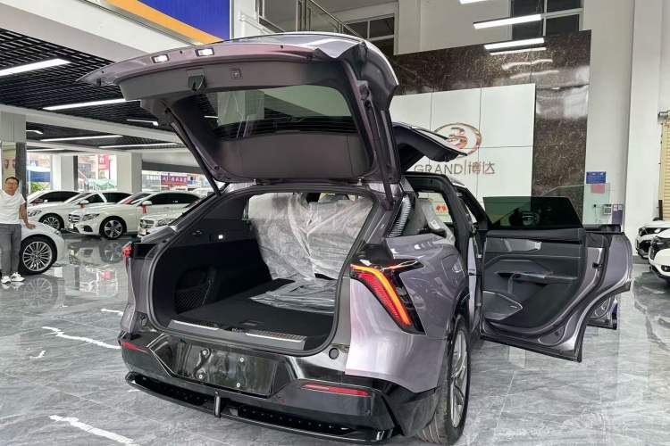 Used HiPhi Y 2023 560 km Pioneer Edition