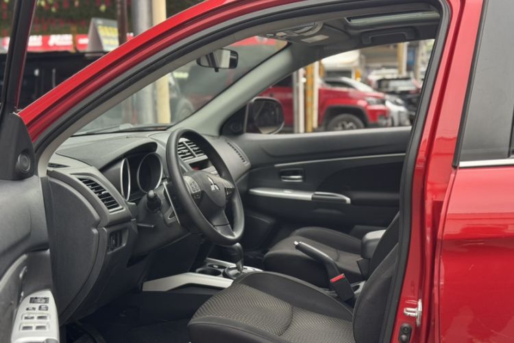 Used Mitsubishi ASX 2013 2.0L CVT Four-Wheel Drive Premium Edition
