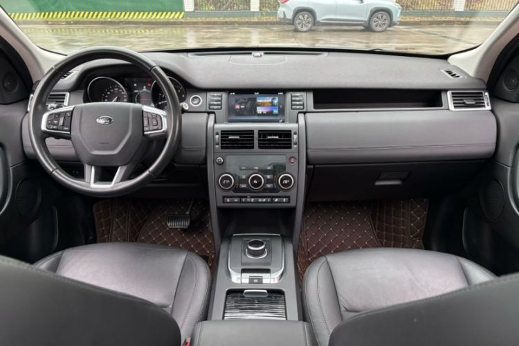 Used Land Rover Discovery Sport 2019 240 PS PURE Edition China VI Standard
