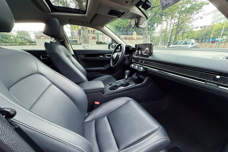 Used Honda Civic 2023 240TURBO CVT Dynamic Edition
