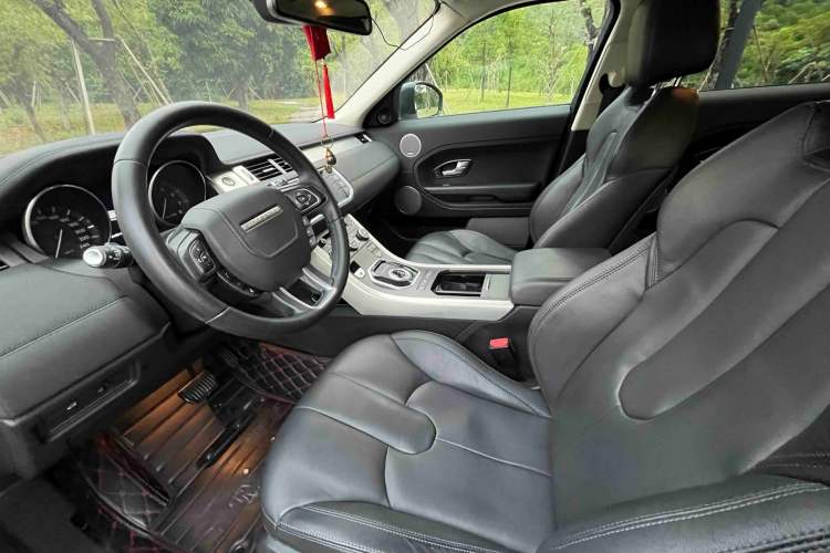 Used Land Rover Range Evoque 2015 2.0T Five-Door Zhiyao Edition Left Front Seat