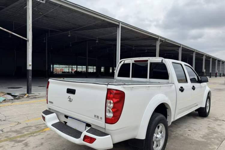 Used Great Wall Wingle 5 2017 2.0T European-spec Diesel Two-Wheel-Drive Entry-Level Big Double-Cab GW4D20D