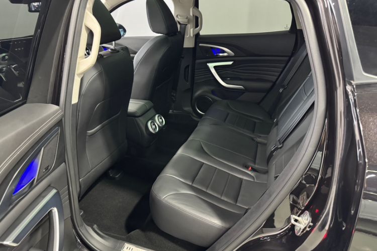 Used Wey VV7 2019 Upgraded Model 2.0T Flagship Version China VI