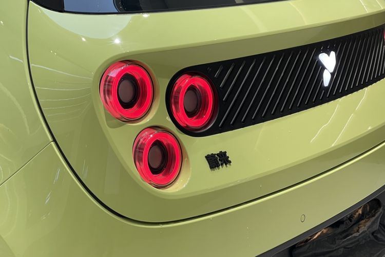 Used firefly 2025 Free Edition
