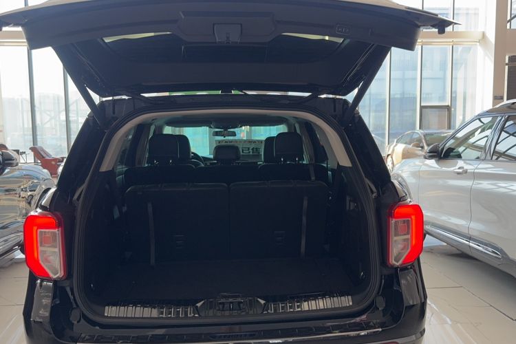 Used Ford Explorer 2020 EcoBoost 285 4x4 Trend Edition 7-Seater
