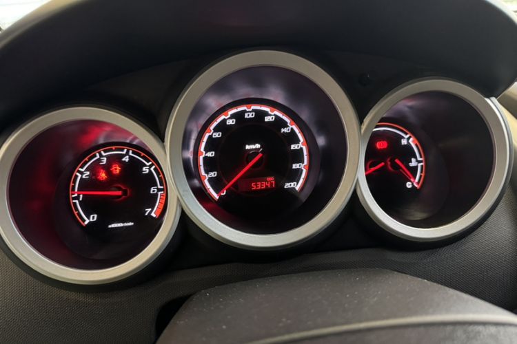 Used CHANGAN CX20 2014 1.4L Manual Sport Version China IV Standard
