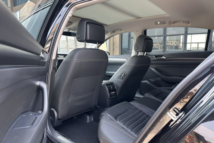 Used Volkswagen Magotan 2020 330TSI DSG Leading Model
