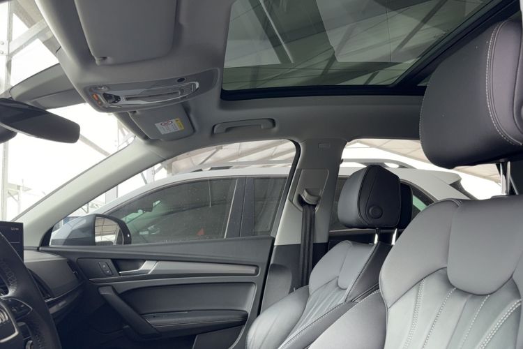 Used Audi Q5L 2022 Updated 40T Luxury Dynamic Edition Interior 3