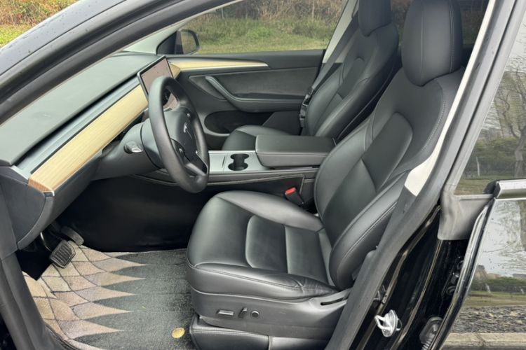 Used Tesla Model Y 2022 Rear-Wheel-Drive Version